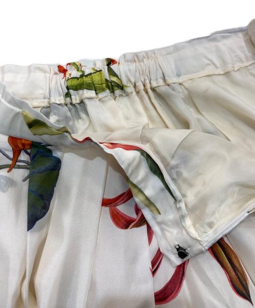 CABAN（キャバン）CABaN (キャバン) BIRD SINGING シルク フレアスカート　39-05-41-05501 アイボリー サイズ:XSの古着・服飾アイテム