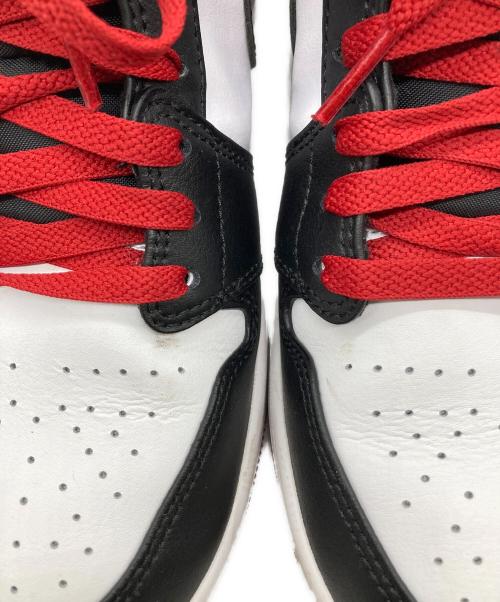 NIKE（ナイキ）NIKE (ナイキ) AIR JORDAN 1 MID ブラック×レッド サイズ:10 USの古着・服飾アイテム