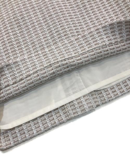 UNTITLED（アンタイトル）UNTITLED (アンタイトル) PAOLETTI ツイードスカート　153-78209 ベージュ サイズ:2 未使用品の古着・服飾アイテム
