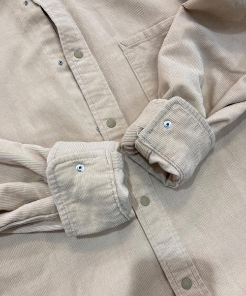 THE NORTHFACE PURPLELABEL（ザ・ノースフェイス パープルレーベル）THE NORTHFACE PURPLELABEL (ザ・ノースフェイス パープルレーベル) Organic Cotton Corduroy Big Shirt　NT3074N ベージュ サイズ:Sの古着・服飾アイテム