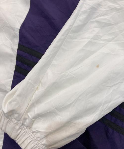 adidas（アディダス）adidas (アディダス) トレフォイルロゴナイロンジャケット  万国旗タグ 80～90S ホワイト×パープル サイズ:Mの古着・服飾アイテム