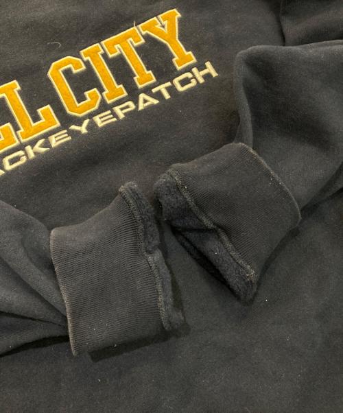 BlackEyePatch（ブラックアイパッチ）BlackEyePatch (ブラックアイパッチ) ALLCITY クルーネックスウェット ネイビー サイズ:XLの古着・服飾アイテム