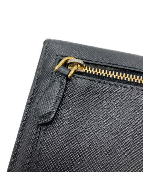 PRADA（プラダ）PRADA (プラダ) サフィアーノ レザー 長財布　1MH132 ブラック×ピンクの古着・服飾アイテム