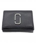MARC JACOBSマークジェイコブズ）の古着「ザ ユーティリティ スナップショット 三つ折り ウォレット ミニ　2F3SMP060S07」｜グレー