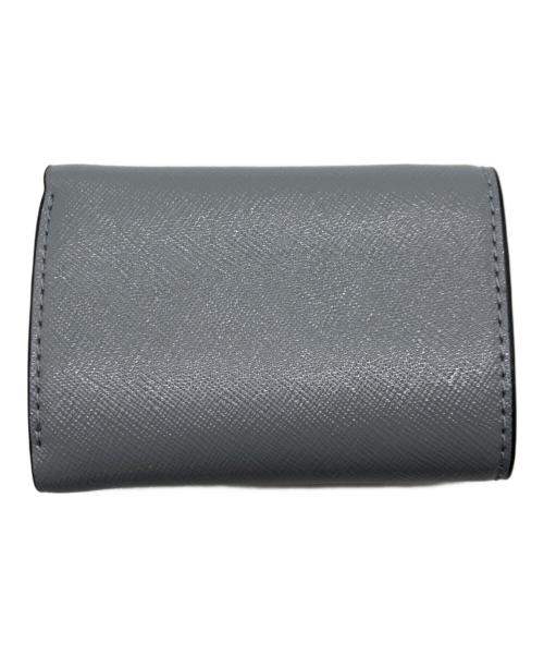 MARC JACOBS（マークジェイコブズ）MARC JACOBS (マークジェイコブス) ザ ユーティリティ スナップショット 三つ折り ウォレット ミニ　2F3SMP060S07 グレー サイズ:-の古着・服飾アイテム