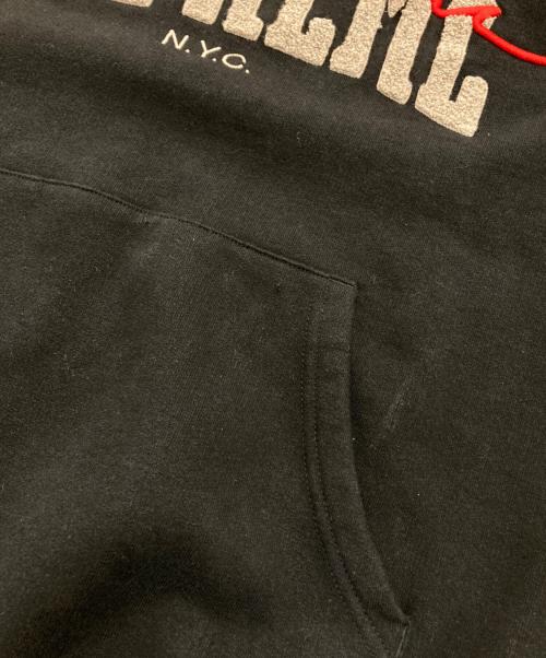 SUPREME（シュプリーム）SUPREME (シュプリーム) Embroidered Chenille Hooded Sweatshirt　22SS  ブラック サイズ:Mの古着・服飾アイテム