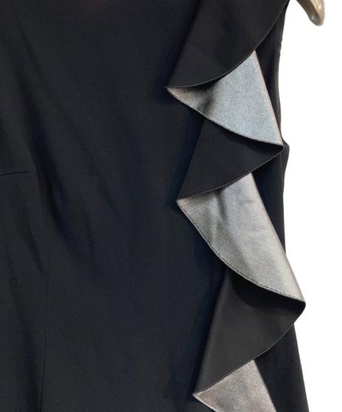 PAULE KA（ポールカ）PAULE KA (ポールカ) フリルノースリーブワンピース ブラック×シルバー サイズ:36の古着・服飾アイテム