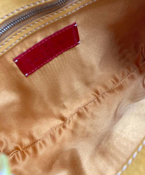 VALENTINO GARAVANI（ヴァレンティノ・ガラヴァーニ）VALENTINO GARAVANI (ヴァレンティノ・ガラヴァーニ) ワンショルダーバッグ ブラウンの古着・服飾アイテム