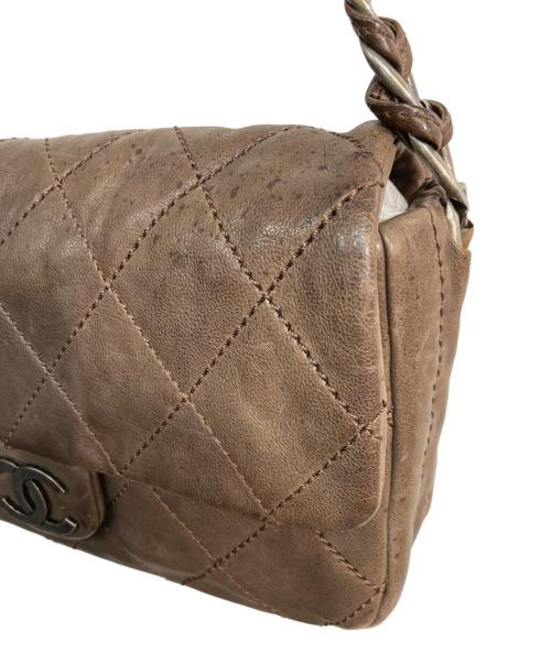 CHANEL（シャネル）CHANEL (シャネル) マトラッセチェーンバッグ ブラウンの古着・服飾アイテム