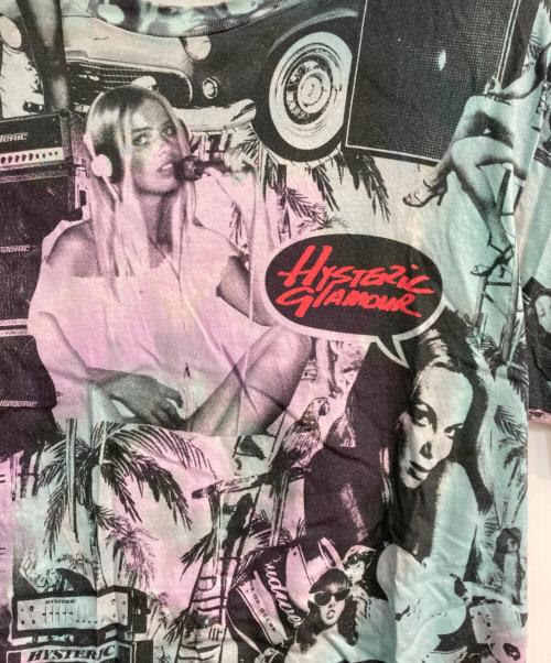 Hysteric Glamour（ヒステリックグラマー）Hysteric Glamour (ヒステリックグラマー) MONDO HOLIDAY Tシャツ　02212CT17 グリーン×パープル サイズ:Ｍの古着・服飾アイテム