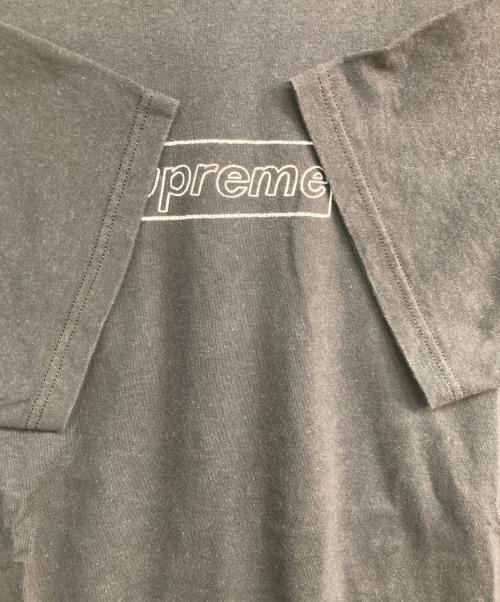 SUPREME（シュプリーム）SUPREME (シュプリーム) KAWS Chalk Logo Tee(カウズチョークロゴティー) ブラック サイズ:Ｌの古着・服飾アイテム