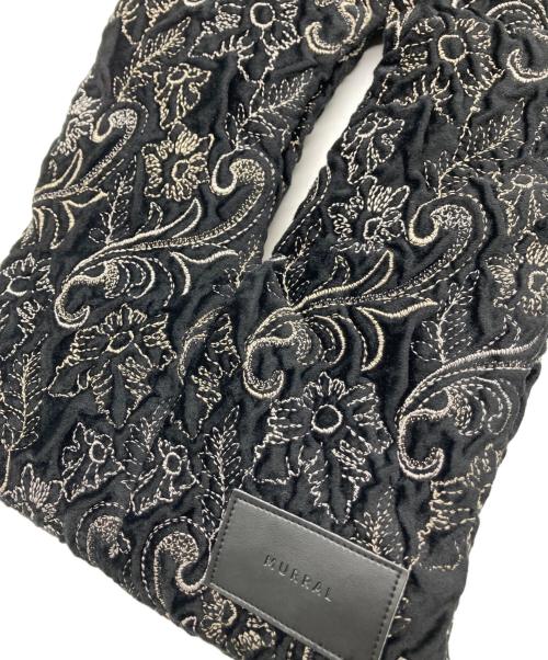 MURAL（ミューラル）MURAL (ミューラル) Ice flower embroidery Scarf ブラックの古着・服飾アイテム