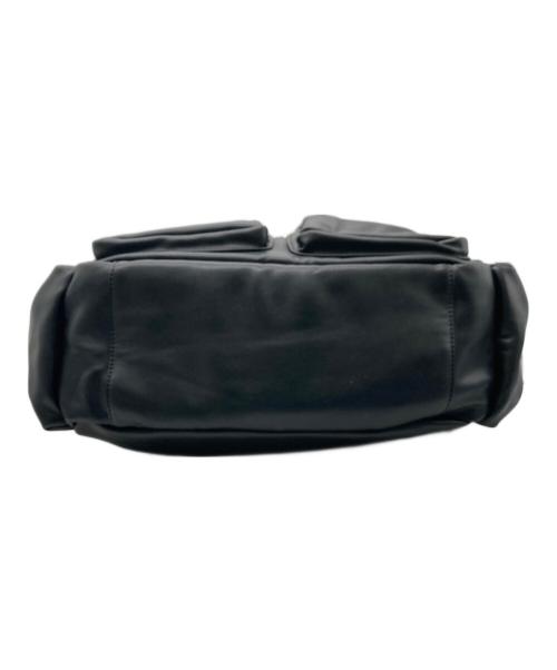 X-GIRL（エックスガール）X-girl (エックスガール) FAUX LEATHER MESSENGER BAG ブラックの古着・服飾アイテム