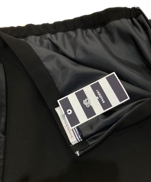 BORDERS at BALCONY（ボーダーズアットバルコニー）BORDERS AT BALCONY (ボーダーズアットバルコニー) ストライプリボン ロングスカート　BD2021-3H-76 ブラック サイズ:38 未使用品の古着・服飾アイテム