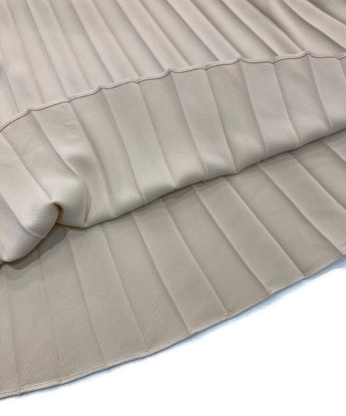 Demi-Luxe Beams（デミルクス ビームス）Demi-Luxe BEAMS (デミルクス ビームス) サテンプリーツスカート　68-27-0590-152 ベージュ サイズ:36の古着・服飾アイテム