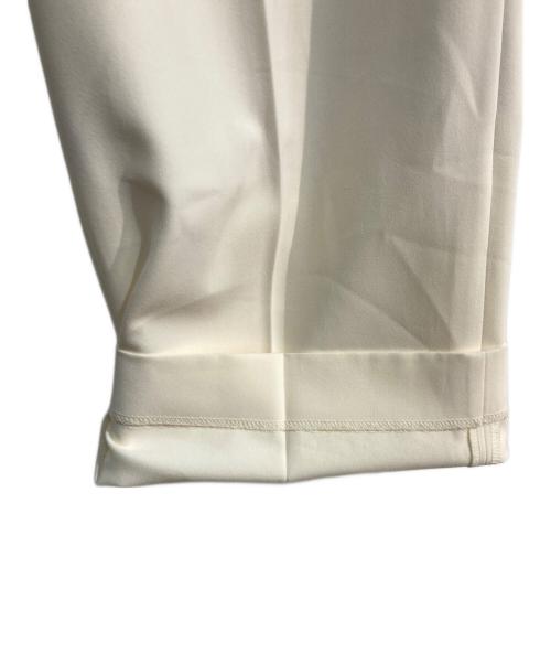 Demi-Luxe Beams（デミルクス ビームス）Demi-Luxe BEAMS (デミルクス ビームス) ソフト ドレープ タックパンツ アイボリー サイズ:36の古着・服飾アイテム