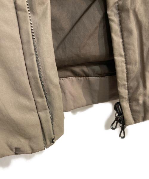 KAZUYUKI KUMAGAI ATTACHMENT（カズユキクマガイ アタッチメント）KAZUYUKI KUMAGAI ATTACHMENT (カズユキクマガイ アタッチメント) タイプライターレザータ加工 ダウンベスト　KD42-050 ブラウン サイズ:3の古着・服飾アイテム