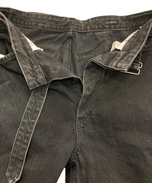 COMOLI（コモリ）COMOLI (コモリ) デニム ベルテッドパンツ ブラック サイズ:Freeの古着・服飾アイテム