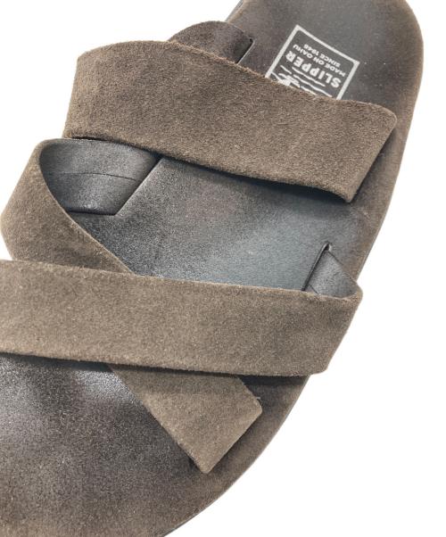ISLAND SLIPPER（アイランドスリッパ）ISLAND SLIPPER (アイランドスリッパ) スウェードクロスストラップサンダル ブラウン サイズ:-の古着・服飾アイテム