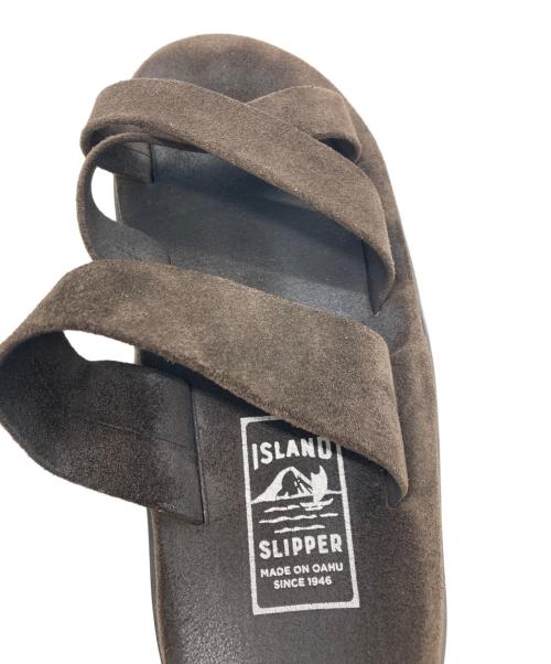 ISLAND SLIPPER（アイランドスリッパ）ISLAND SLIPPER (アイランドスリッパ) スウェードクロスストラップサンダル ブラウン サイズ:-の古着・服飾アイテム