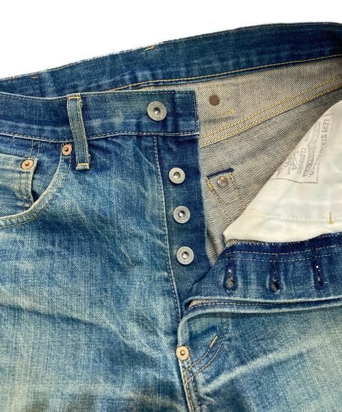 LEVI'S（リーバイス）LEVI'S (リーバイス) デニムパンツ　90‘S BIGE ボタン裏J22 赤耳 復刻　701SXX インディゴ サイズ:W32の古着・服飾アイテム