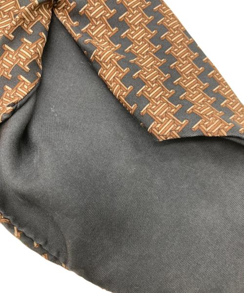 HERMES（エルメス）HERMES (エルメス) 総柄ネクタイ ブラウン×ブラック サイズ:-の古着・服飾アイテム