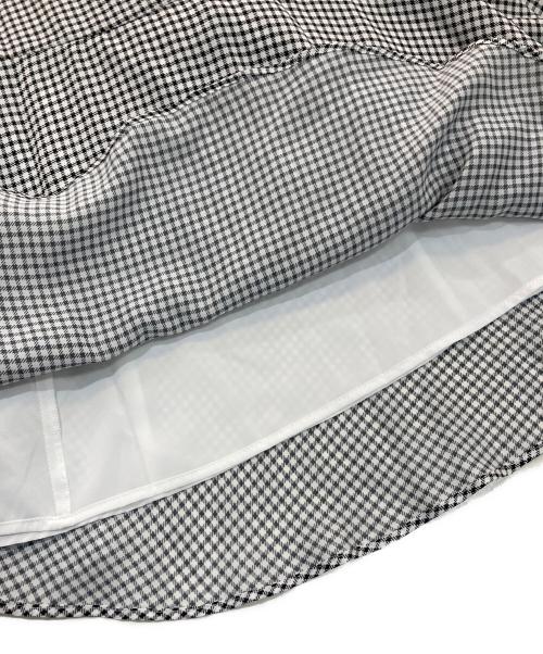 CELFORD（セルフォード）CELFORD (セルフォード) 割繊サテンギャザースリーブワンピース　CWF0231064 グレー サイズ:38の古着・服飾アイテム