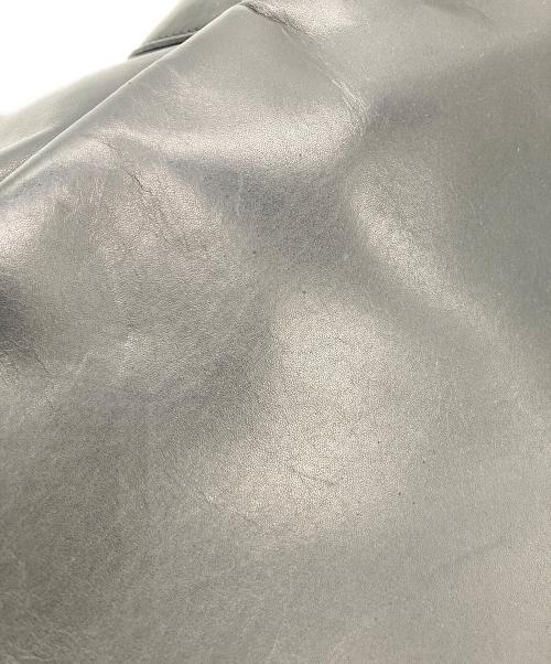 MORMYRUS（モルミルス）MORMYRUS (モルミルス) グロスレザー トートバッグ ブラックの古着・服飾アイテム