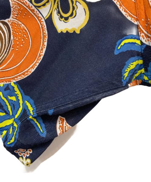 Denham（デンハム）Denham (デンハム) SCISSOR ALOHA SHIRT　01-22-05-40-140 ネイビー×オレンジ サイズ:XLの古着・服飾アイテム