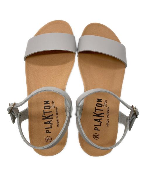 plakton（プラクトン）PLAKTON (プラクトン) フラットアンクルストラップサンダル グレー サイズ:36の古着・服飾アイテム