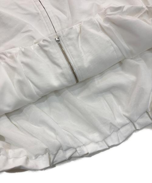 theory luxe（セオリーリュクス）theory luxe (セオリーリュクス) Lush Linen Vita Vest　5202102 ホワイト サイズ:38 未使用品の古着・服飾アイテム