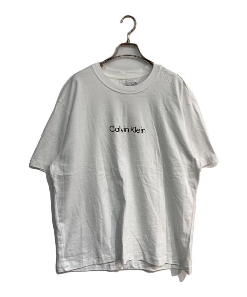 Calvin Klein（カルバンクライン）Calvin Klein (カルバンクライン) プリントTシャツ　40HM228-540-0 ホワイト サイズ:L 未使用品の古着・服飾アイテム