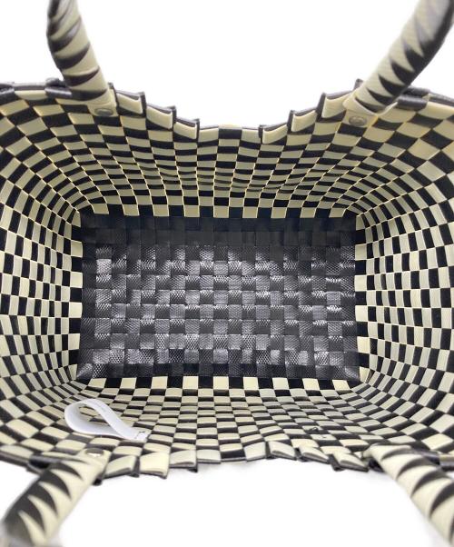 MARNI（マルニ）MARNI (マルニ) MARKET LOVE BASKET ブラック×ホワイトの古着・服飾アイテム