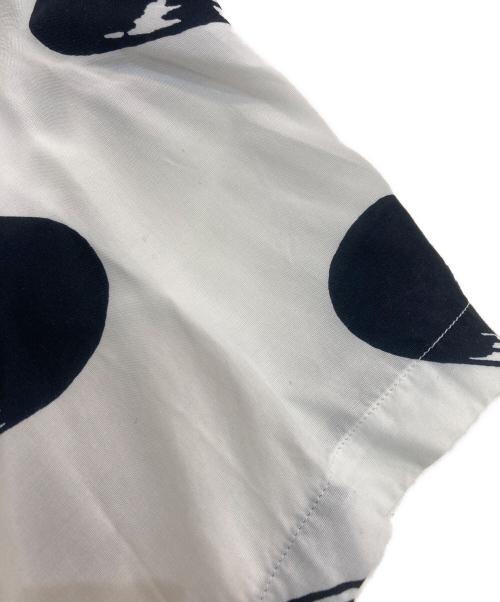 VANS（ヴァンズ）VANS (バンズ) WACKO MARIA (ワコマリア) VAULT HAWAIIAN SHIRT 21SS　VN0A5E6EWHT ホワイト×ブラック サイズ:Sの古着・服飾アイテム