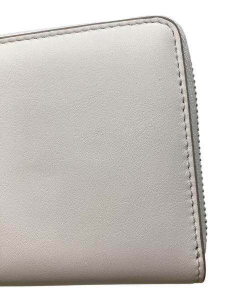 Maison Margiela（メゾンマルジェラ）Maison Margiela (メゾンマルジェラ) WALLET ZIP AROUND CONTINENTAL ホワイトの古着・服飾アイテム