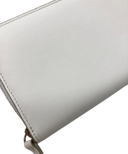 Maison Margiela（メゾンマルジェラ）Maison Margiela (メゾンマルジェラ) WALLET ZIP AROUND CONTINENTAL ホワイトの古着・服飾アイテム