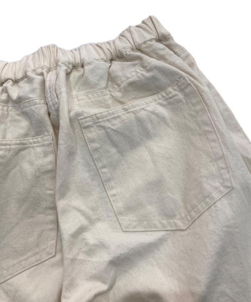 休日と詩（キュウジツトウタ）休日と詩 (キュウジツトウタ) ホリデーベーシックパンツ　portom25002 アイボリー サイズ:Freeの古着・服飾アイテム