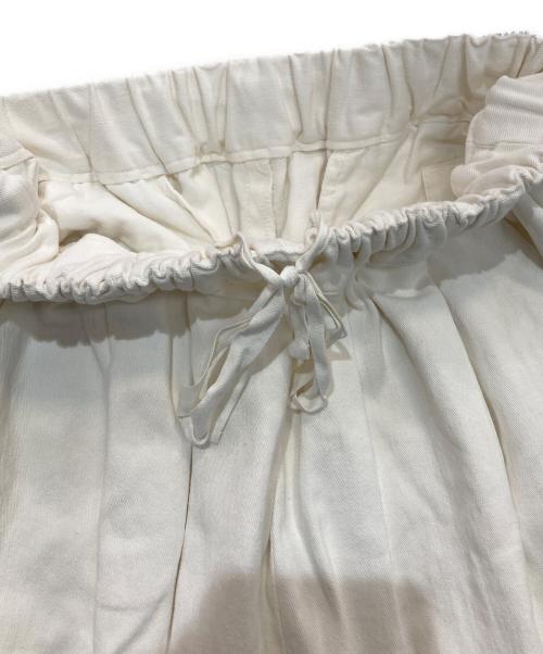KAGURE（カグレ）kagure (カグレ) コットンストレッチイージーパンツ　GAA4-24M014 ホワイト サイズ:Freeの古着・服飾アイテム