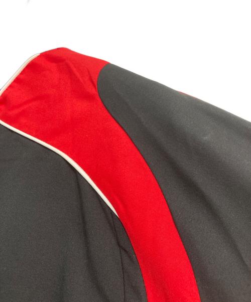 adidas（アディダス）adidas (アディダス) ジップジャケット　 ACミラン　074906 ブラック×レッド サイズ:Lの古着・服飾アイテム