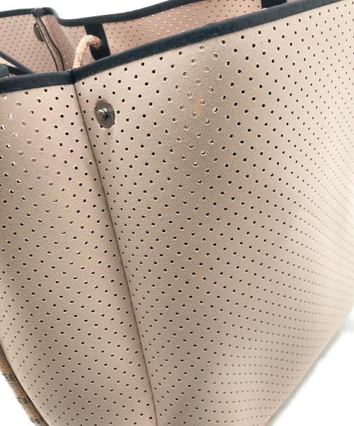 STATE OF ESCAPE（ステイトオブエスケープ）STATE OF ESCAPE (ステイトオブエスケープ) Micro Escape パンチングデザイン トートバッグ ピンクの古着・服飾アイテム