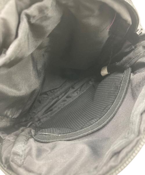 SUPREME（シュプリーム）Supreme (シュプリーム) ショルダーバッグ ブラックの古着・服飾アイテム