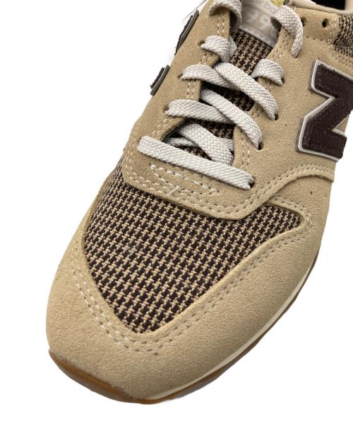 NEW BALANCE（ニューバランス）NEW BALANCE (ニューバランス) WL996LL2 COFFEE　WL996LL2 ベージュ サイズ:25cmの古着・服飾アイテム