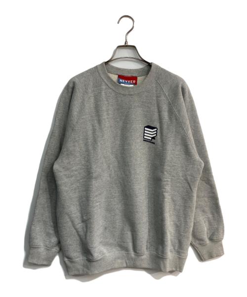 NEVVER（ニューアー）NEVVER (ニューアー) BROCHURE (ブローシュアー) クルーネックスウェット グレー サイズ:Mの古着・服飾アイテム