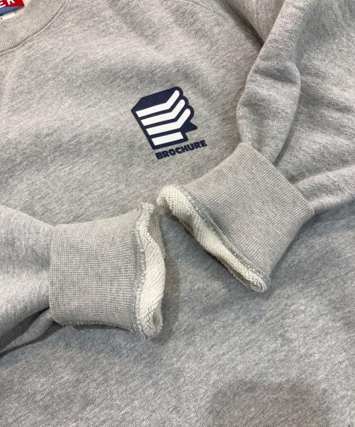 NEVVER（ニューアー）NEVVER (ニューアー) BROCHURE (ブローシュアー) クルーネックスウェット グレー サイズ:Mの古着・服飾アイテム