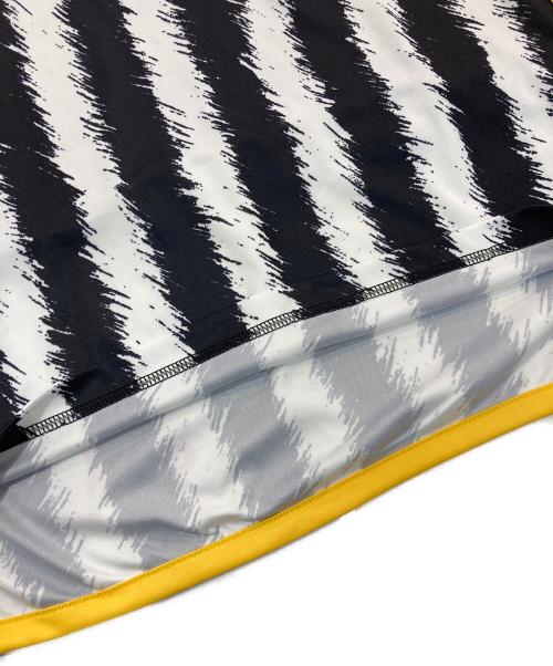 adidas（アディダス）adidas (アディダス) ユベントス 23/24 ユニフォーム　HR8256 ブラック×イエロー サイズ:Sの古着・服飾アイテム