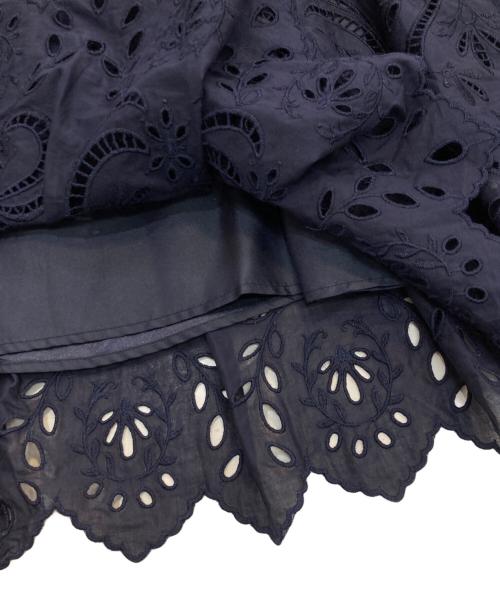 JUSGLITTY（ジャスグリッティー）JUSGLITTY (ジャスグリッティー) カットワークティアードスカート　45133490 ネイビーの古着・服飾アイテム