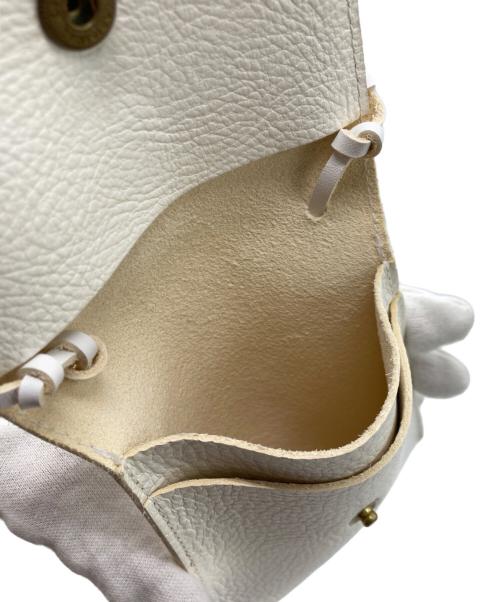 IL BISONTE（イル ビゾンテ）IL BISONTE (イル ビゾンテ) マイクロミニショルダー アイボリーの古着・服飾アイテム