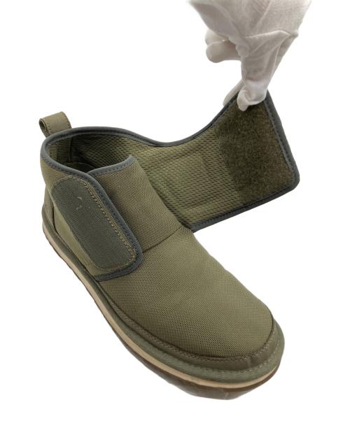 UGG（アグ）UGG (アグ) NEUMEL UGG MOLDED LOGO　1110810 オリーブ サイズ:27cmの古着・服飾アイテム