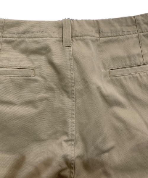 LACOSTE（ラコステ）LACOSTE (ラコステ) イージーワイドチノパンツ　HH005J ベージュ サイズ:33の古着・服飾アイテム