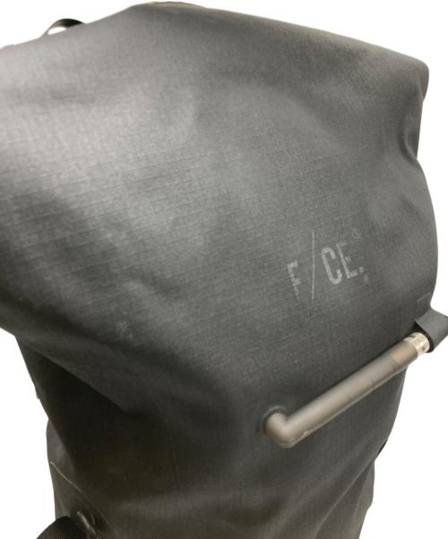 F/CE.（エフシーイー）F/CE. (エフシーイー) DRY LINE NO SEAM ZIP LOCK BAG ブラックの古着・服飾アイテム